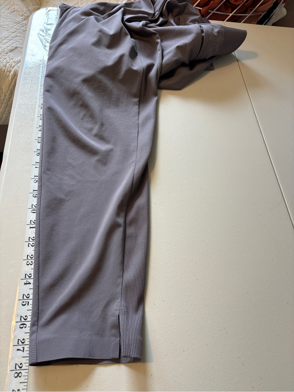 Athleta Brooklyn Ankle Pants Size 4 Grey Pull On Travel Silky Athleisure Slim - Picture 13 of 16